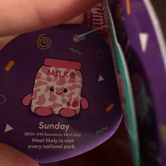 Strawbeeery Milk BumBumz - Picture 2 of 3